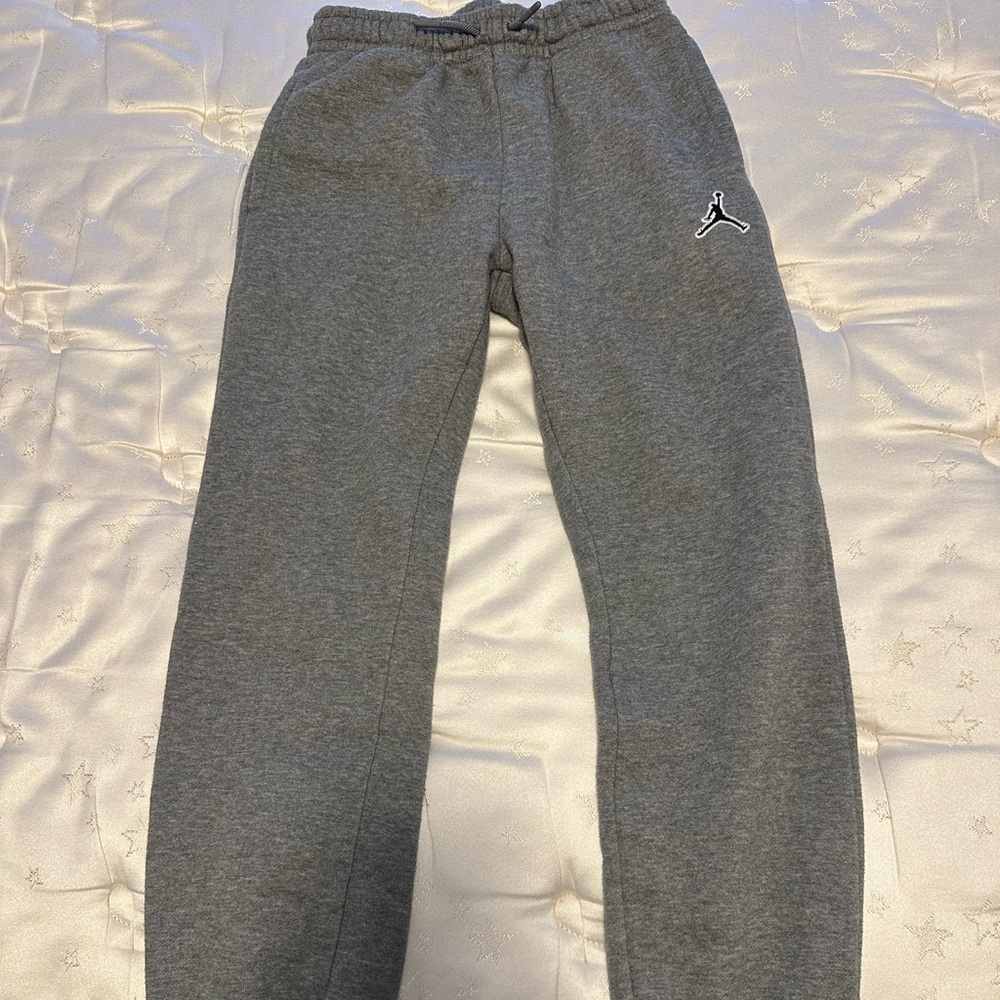 Nike Jumpman Gray Sweatpants - Boys Youth Medium